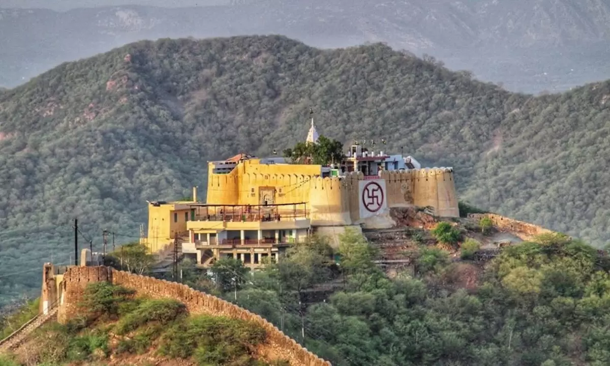 Garh Ganesh Temple The Guardian Deity Overlooking Jaipur’s Royal Cityscape