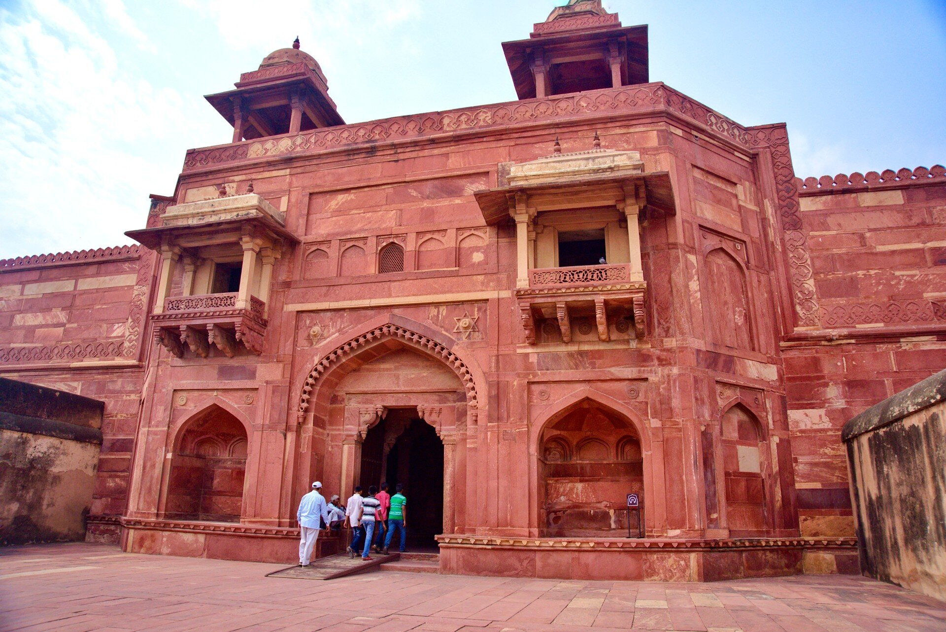 Jodha Bai’s Palace  A Blend of Rajput and Mughal Architecture