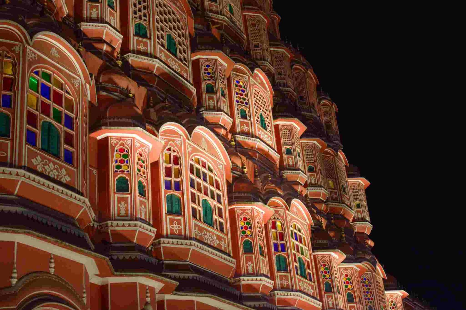 4 Days Jaipur Pushkar Udaipur Group Tour Package